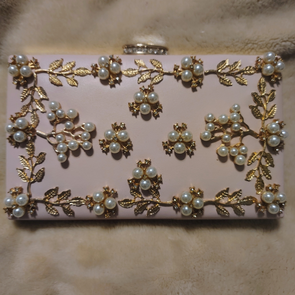 Milesente Elegant Pearl Embellished Clutch